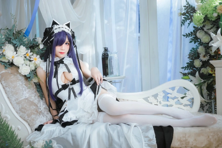 《碧蓝 奥古斯特女仆》｜Tomoyo酱 · 27张写真