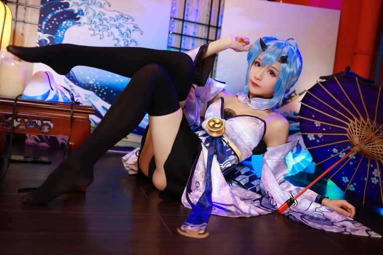 《碧蓝 柏》｜Tomoyo酱 · 18张写真