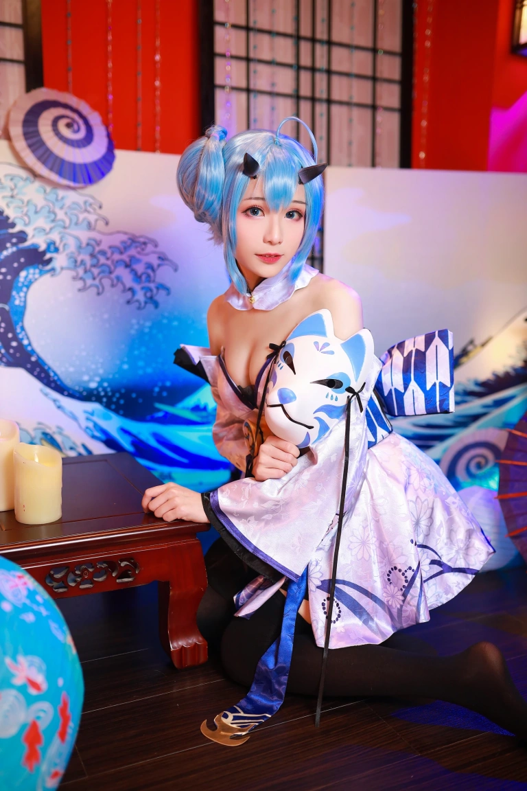 《碧蓝 柏》｜Tomoyo酱 · 18张写真