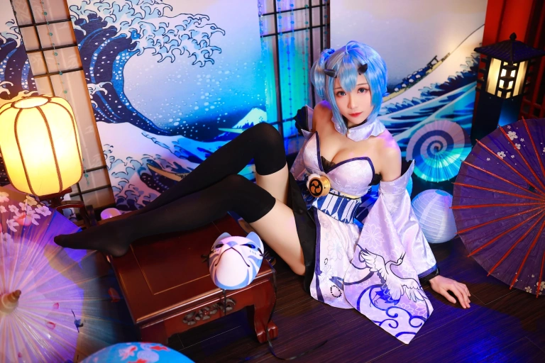 《碧蓝 柏》｜Tomoyo酱 · 18张写真