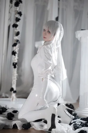 《纯白修女》｜樱落酱w · 45张写真