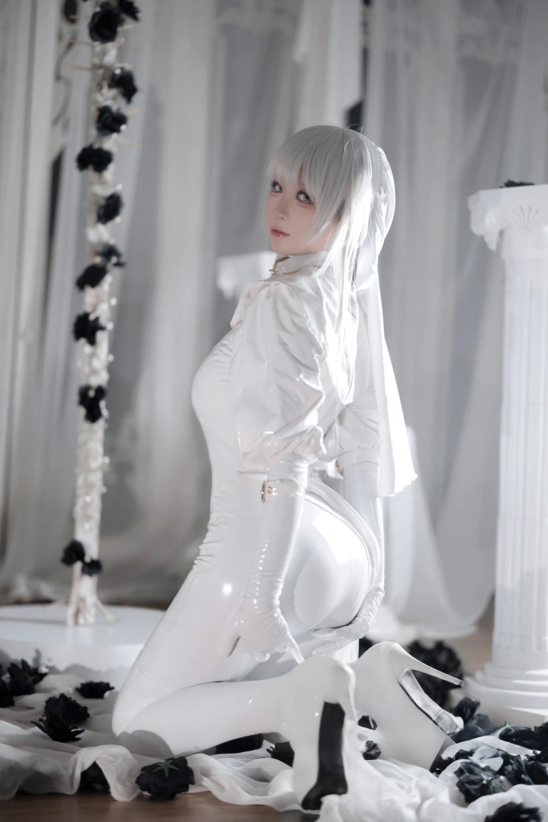 《纯白修女》｜樱落酱w · 45张写真