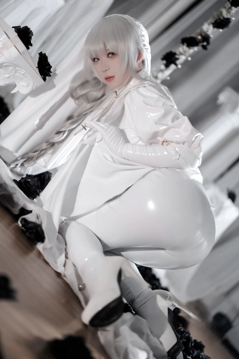 《纯白修女》｜樱落酱w · 45张写真