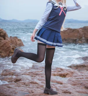 《小短裙》｜封疆疆v · 10张写真