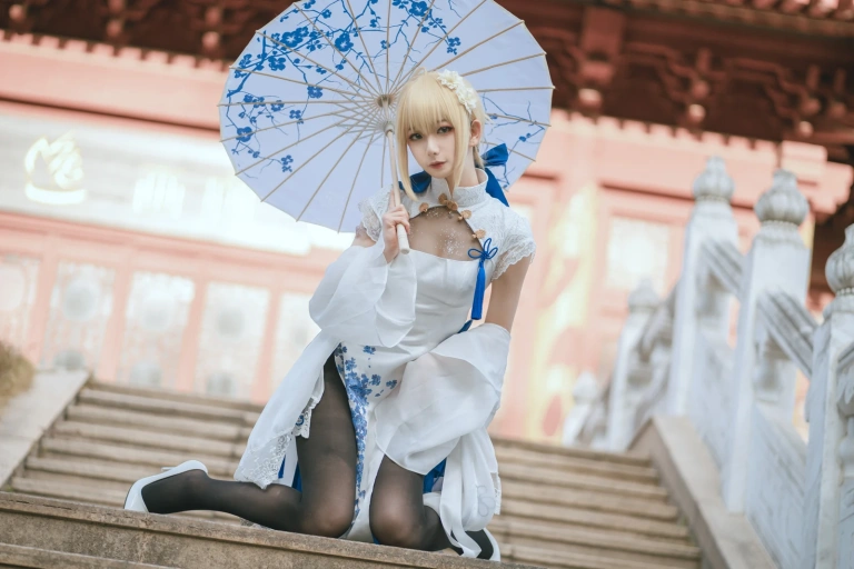 《saber 旗袍》｜封疆疆v · 34张写真
