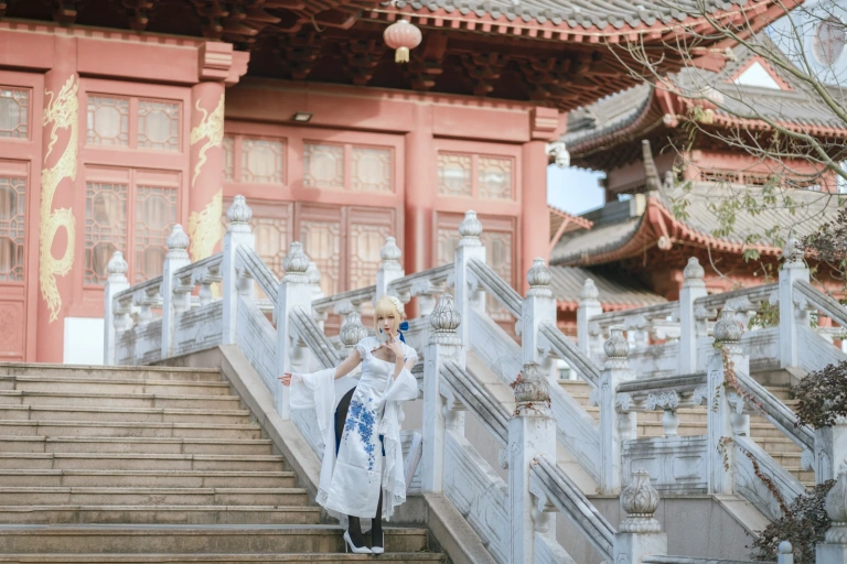 《saber 旗袍》｜封疆疆v · 34张写真