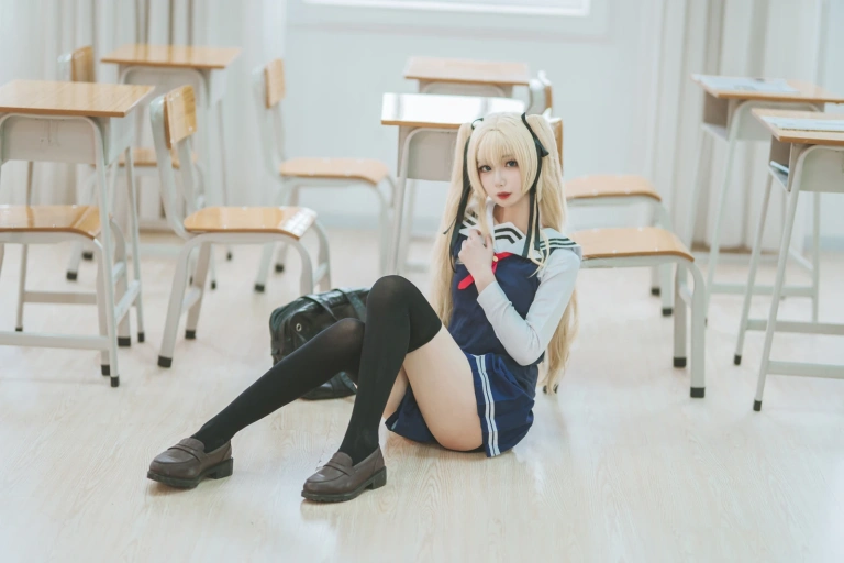 《英梨梨》｜封疆疆v · 40张写真