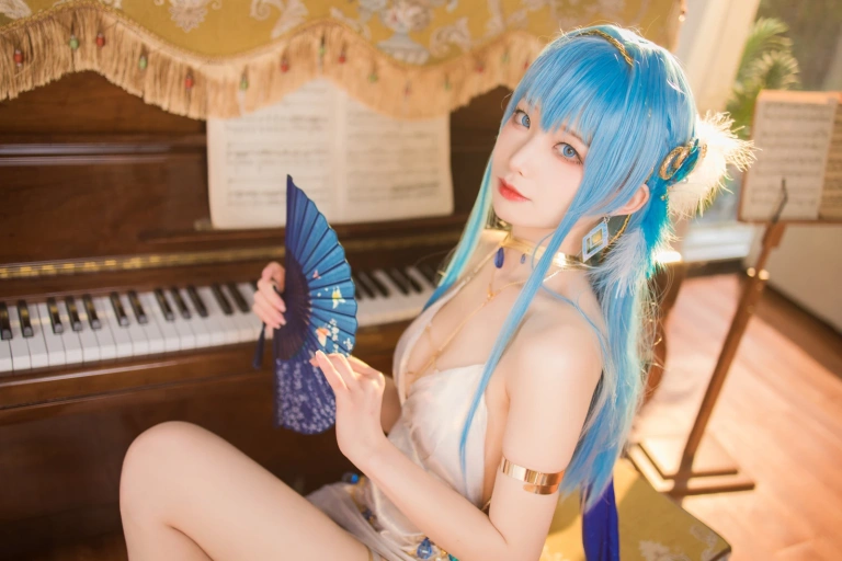 《NIKKE 胜利女神 海伦娜》｜封疆疆v · 34张写真