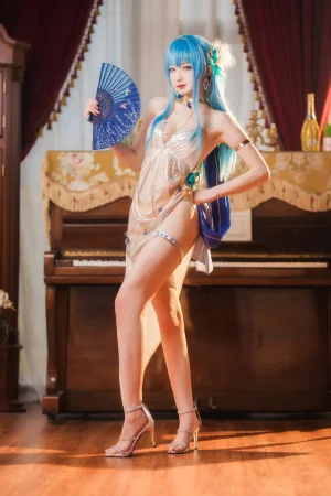 《NIKKE 胜利女神 海伦娜》｜封疆疆v · 34张写真