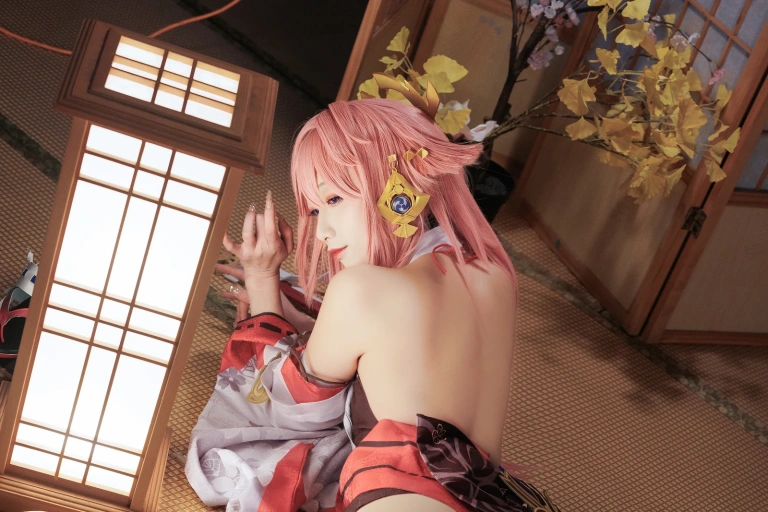《八重神子公式ver》｜封疆疆v · 40张写真