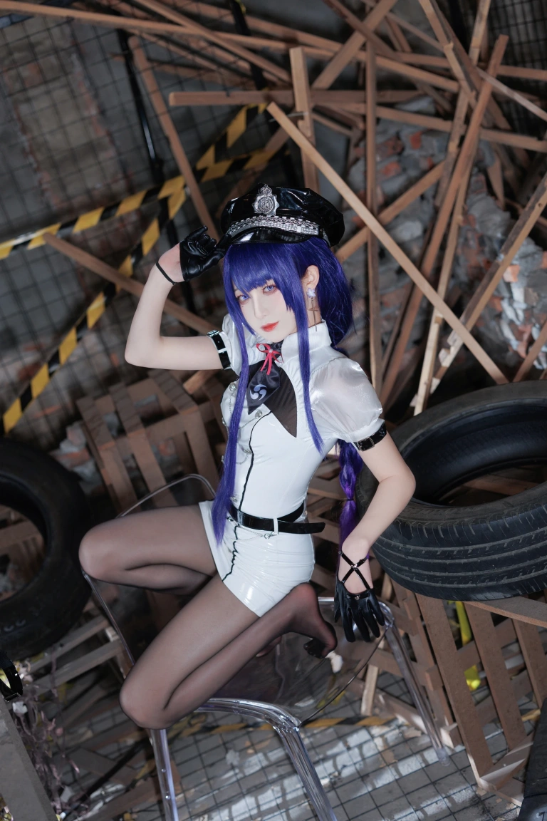 《雷电将军女警》｜封疆疆v · 38张写真