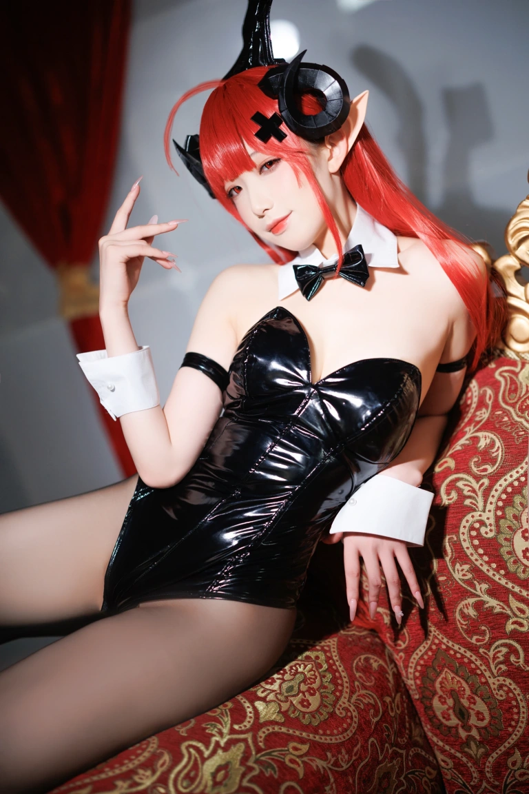 《兴登堡兔女郎》｜封疆疆v · 60张写真