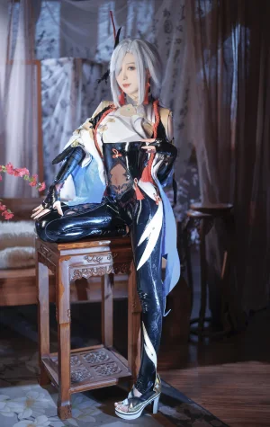《原神 申鹤》｜封疆疆v · 31张写真