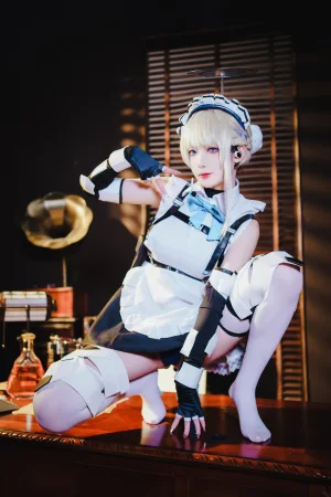 《飞鸟马时 女仆》｜封疆疆v · 41张写真