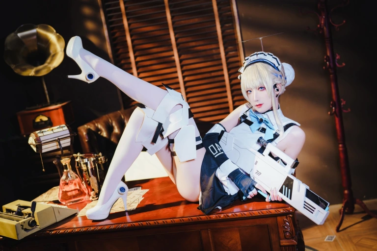 《飞鸟马时 女仆》｜封疆疆v · 41张写真