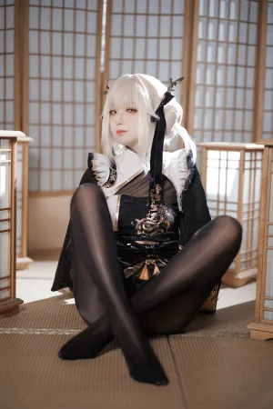 《NIKKE 白兔布兰儿 和服》｜封疆疆v · 40张写真
