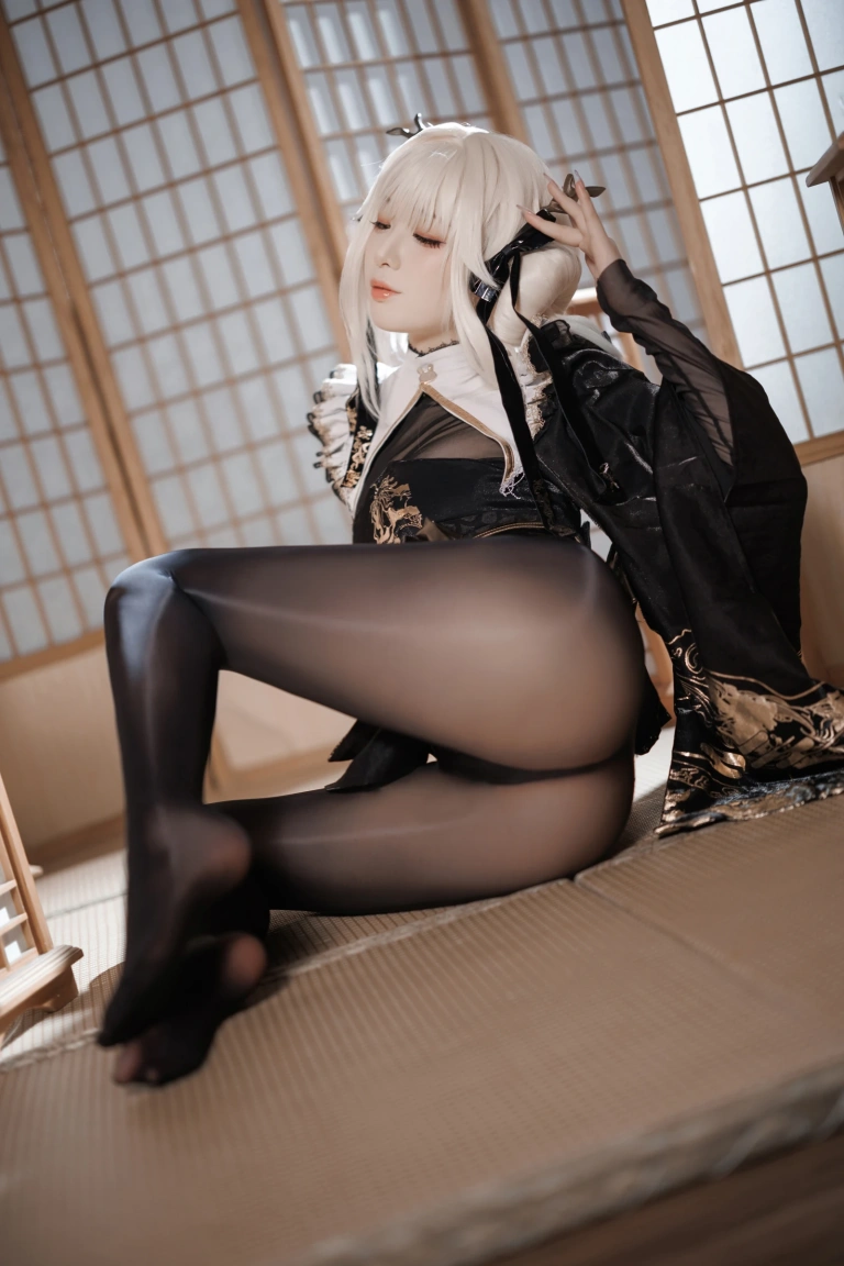《NIKKE 白兔布兰儿 和服》｜封疆疆v · 40张写真
