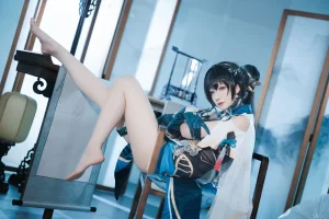 《阮梅》｜封疆疆v · 32张写真