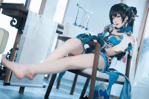《阮梅》｜封疆疆v · 32张写真