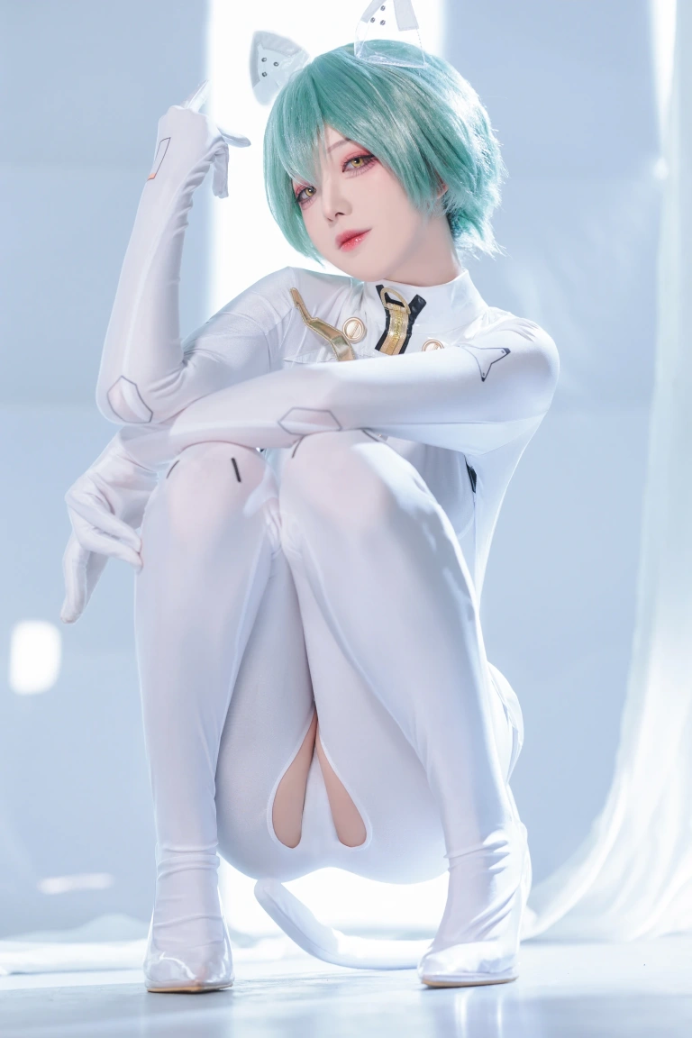 《纳希莫夫上将》｜封疆疆v · 40张写真