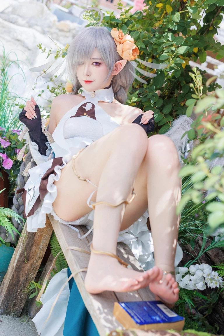 《埃佛森》｜封疆疆v · 12张写真