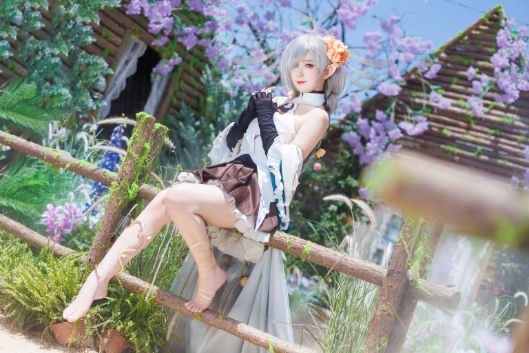 《埃佛森》｜封疆疆v · 12张写真