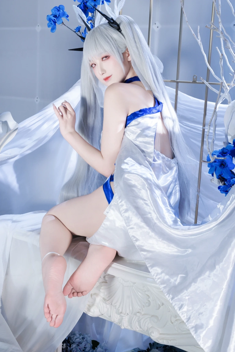 《碧蓝航线 可畏礼服》｜封疆疆v · 32张写真