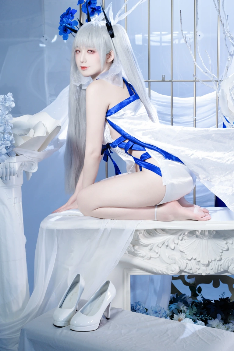 《碧蓝航线 可畏礼服》｜封疆疆v · 32张写真