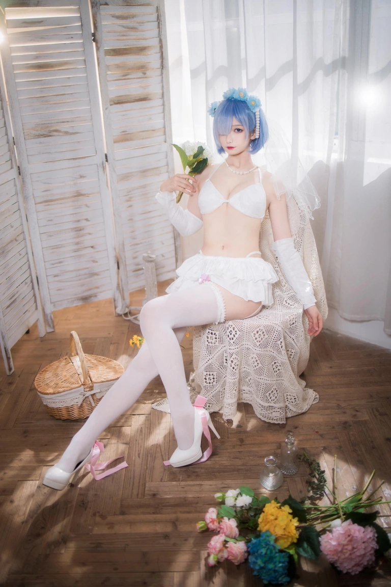 《蕾姆花嫁》｜封疆疆v · 26张写真
