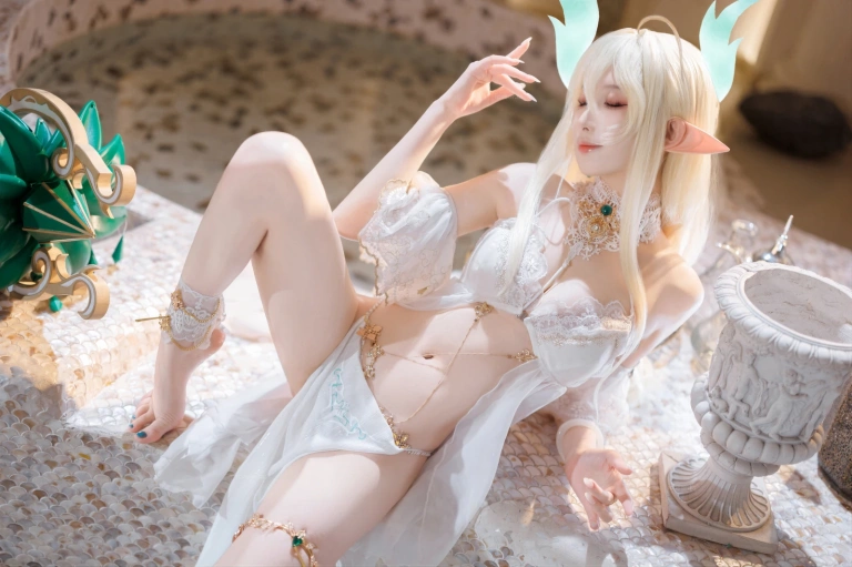 《碧蓝航线 金狮》｜封疆疆v · 27张写真