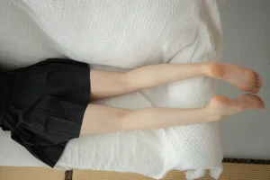 《VOL.001》｜紧急企划 · 45张写真、1 个视频