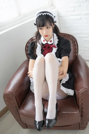《VOL.003》｜紧急企划 · 74张写真、1 个视频