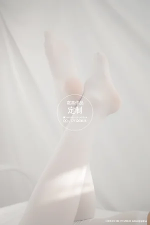 《VOL.005》｜紧急企划 · 68张写真、1 个视频