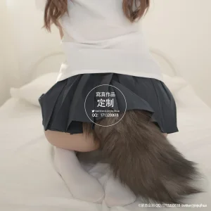 《VOL.005》｜紧急企划 · 68张写真、1 个视频