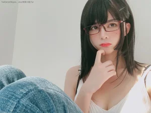 《牛仔裤》｜眼酱大魔王w · 32张写真