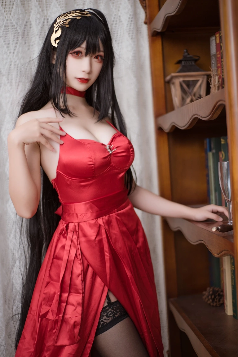 《大凤礼服》｜樱落酱w · 14张写真