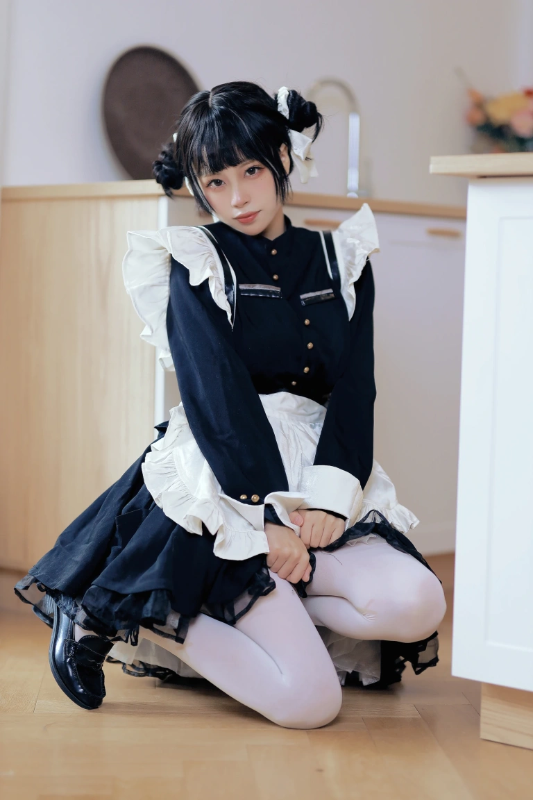 《女仆日记Ⅲ》｜洛桑w伊梓 · 28张写真