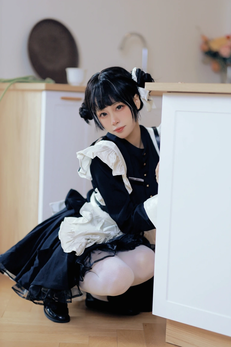 《女仆日记Ⅲ》｜洛桑w伊梓 · 28张写真