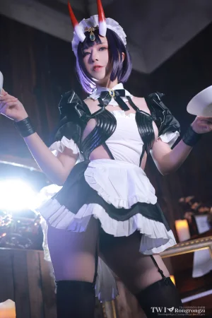 《酒吞童子女仆》｜小容仔咕咕咕w · 46张写真、1 个视频