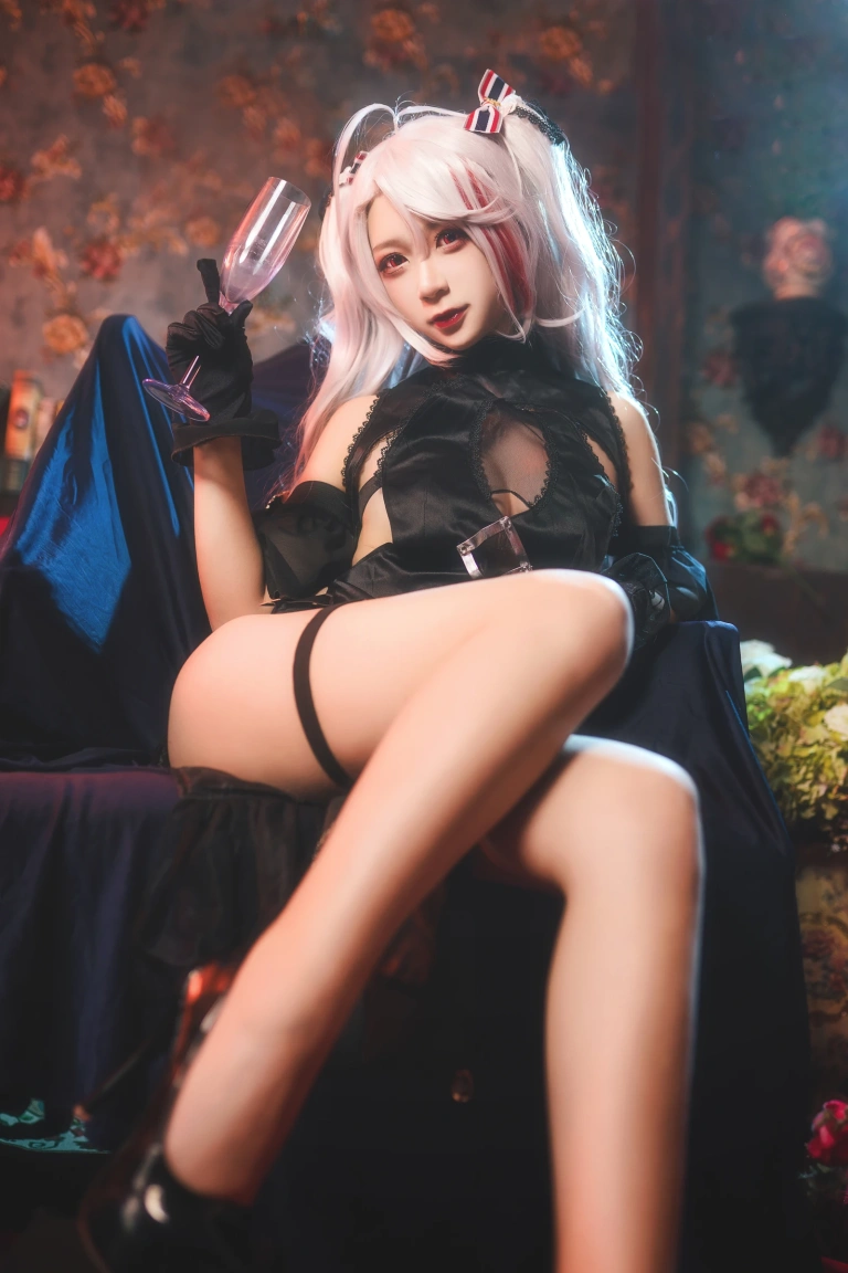 《欧根礼服》｜樱落酱w · 12张写真