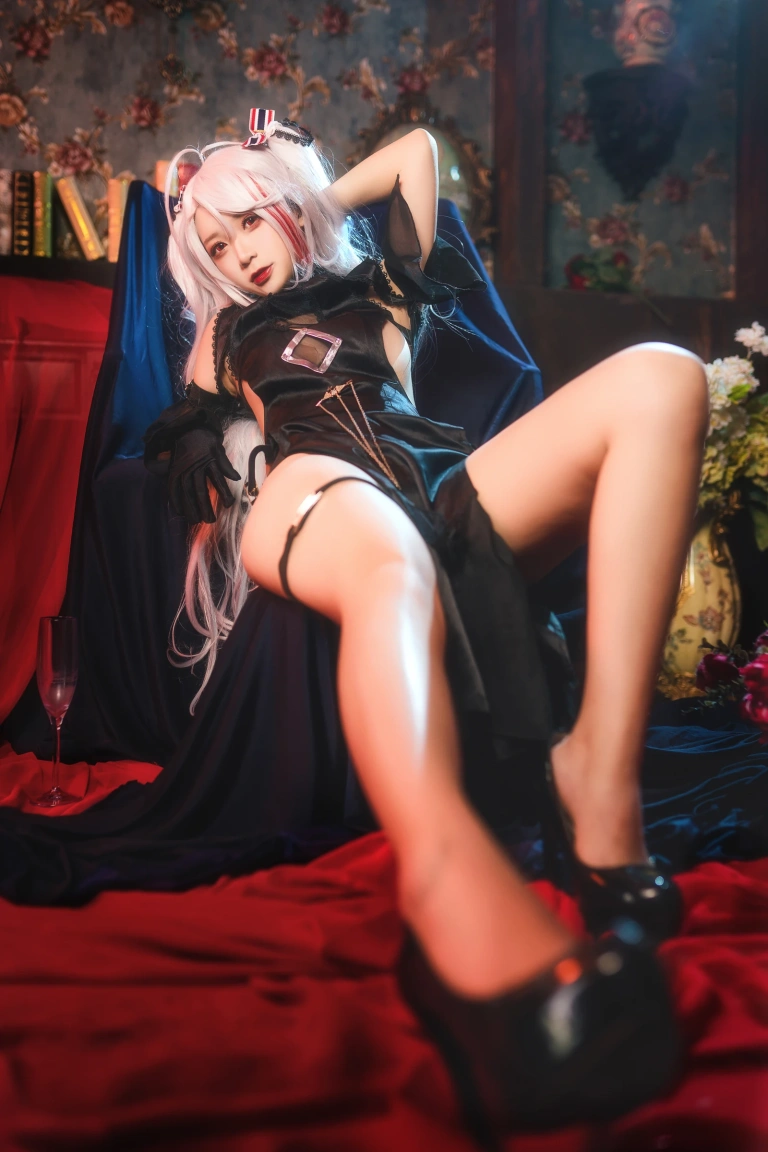 《欧根礼服》｜樱落酱w · 12张写真