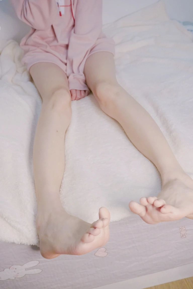 《一月会员》｜眼酱大魔王w · 60张写真