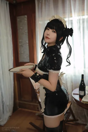 《南半球女仆》｜小容仔咕咕咕w · 38张写真、1 个视频