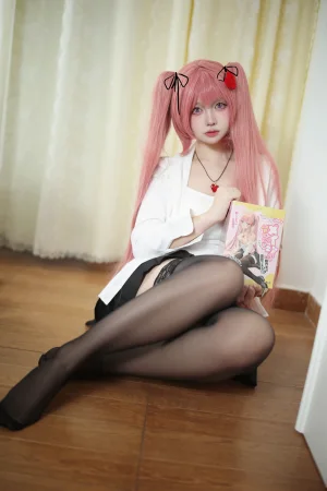 《25年3月会员专属 学妹黄裙》｜洛桑w伊梓 · 34张写真