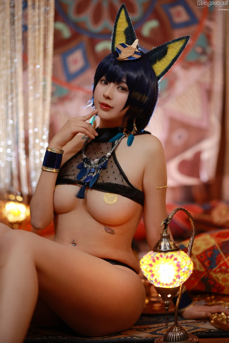 《埃及猫》｜小容仔咕咕咕w · 61张写真、1 个视频