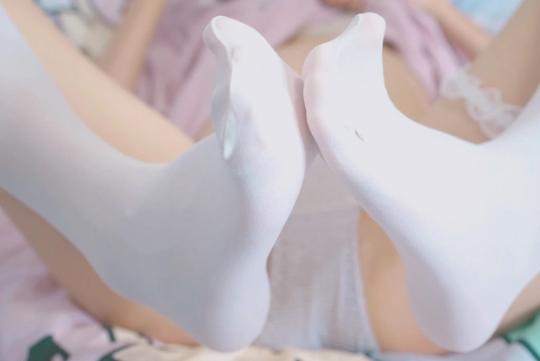 《粉色工口t》｜眼酱大魔王w · 9张写真