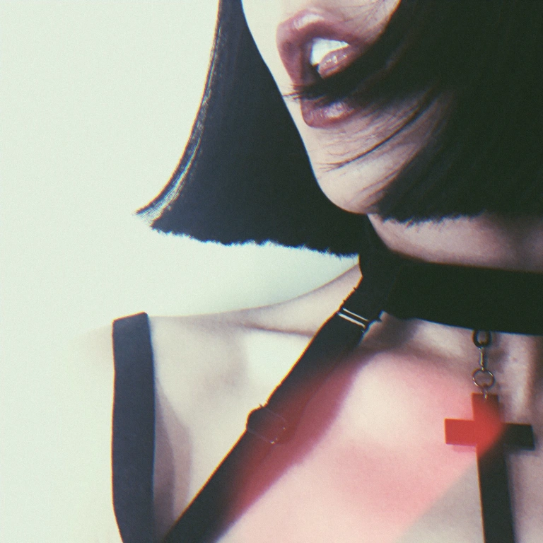 《项圈身体局部》｜眼酱大魔王w · 7张写真