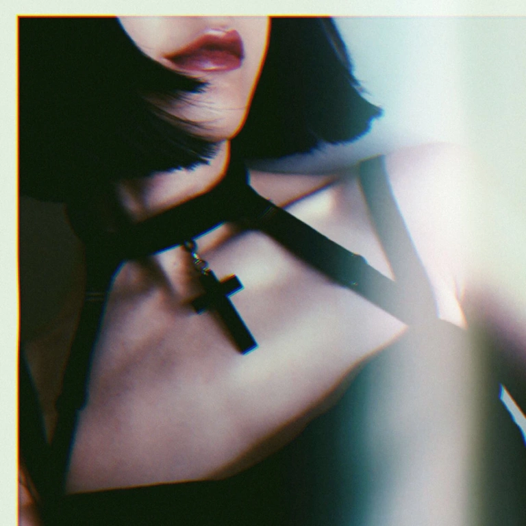 《项圈身体局部》｜眼酱大魔王w · 7张写真