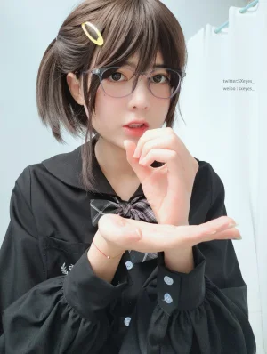 《VOL.15 双马尾黑丝》｜眼酱大魔王w · 22张写真