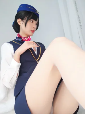 《VOL.19 空姐肉丝》｜眼酱大魔王w · 28张写真